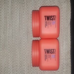 Twist by Ouidad Strength the Bond Hair Mask